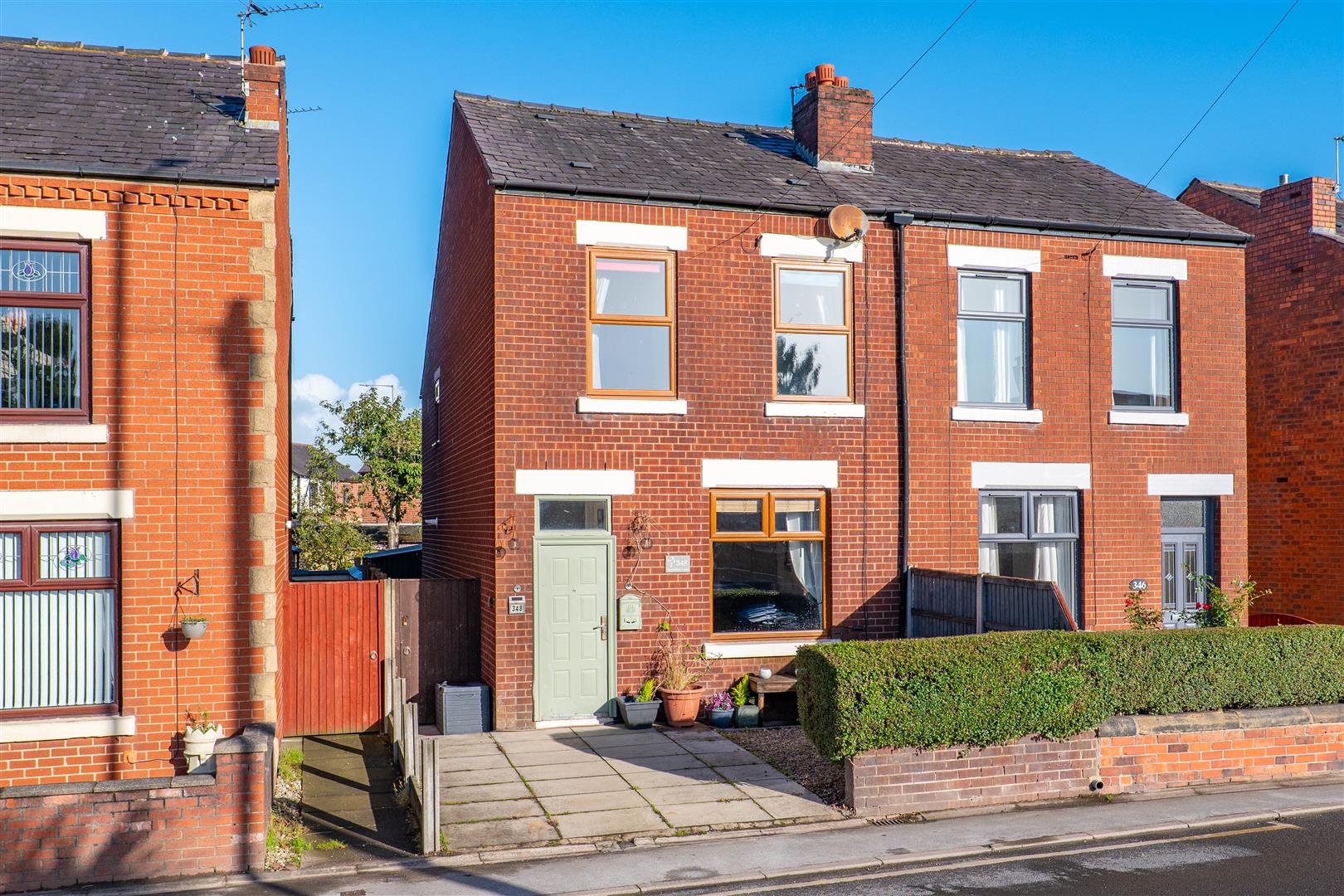 3 bed property in Spendmore Lane, Chorley